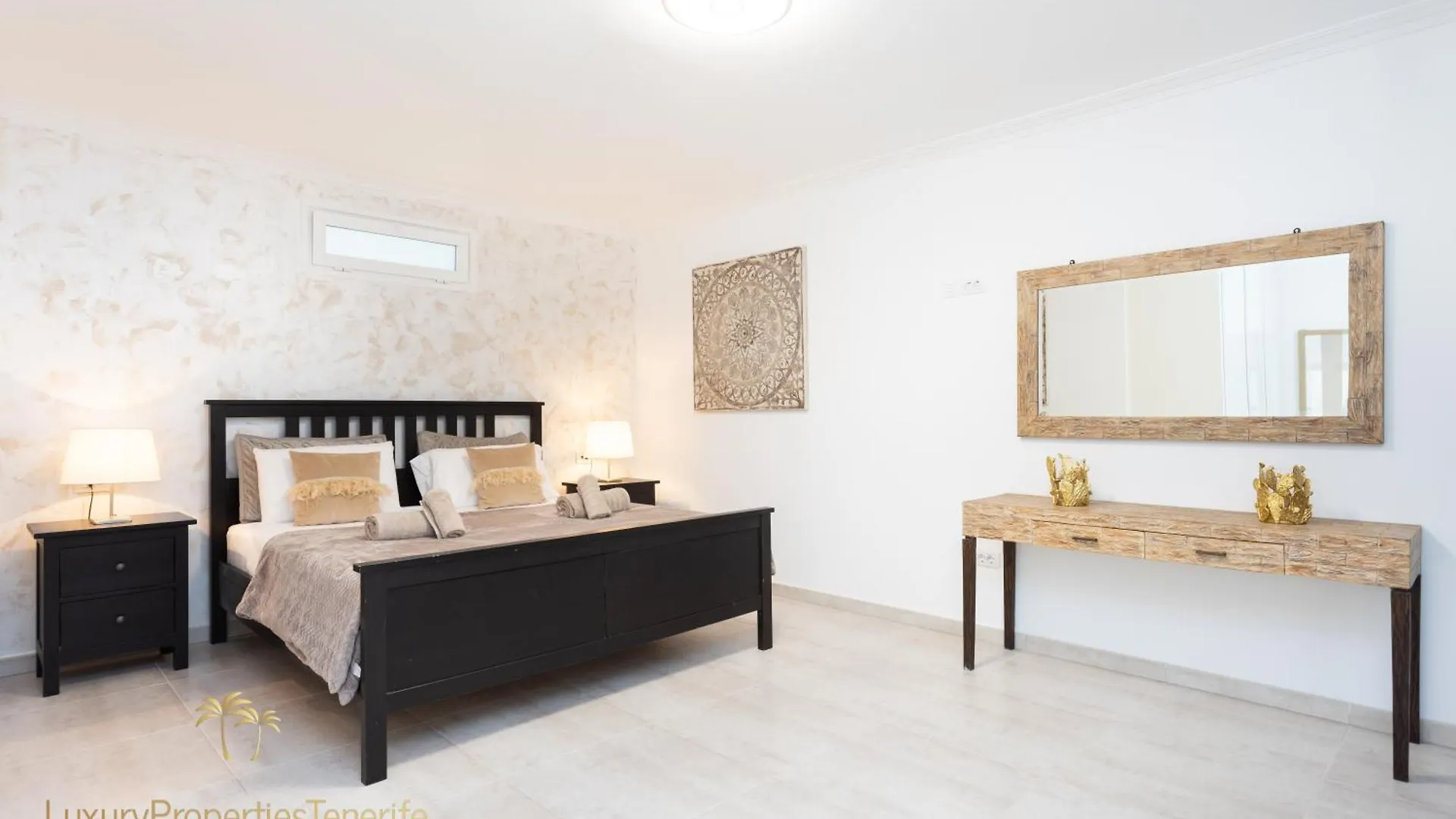 Villa Tropical Адехе 0*,